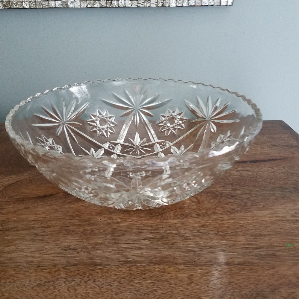 Crystal Glass Bowl with beautiful accents design
